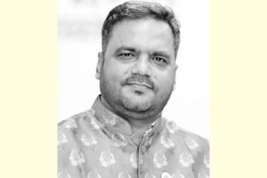 বাণিজ্যিক রাজধানী বাস্তবায়ন কত দূর