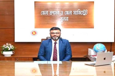 খুলনার নতুন জেলা প্রশাসক জামশেদ খোন্দকারের যোগদান