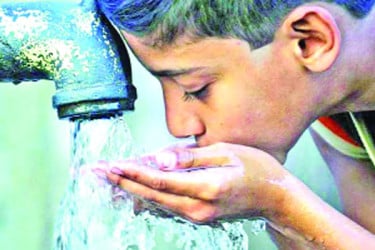 উপকূলে বিশুদ্ধ পানির তীব্র সংকট