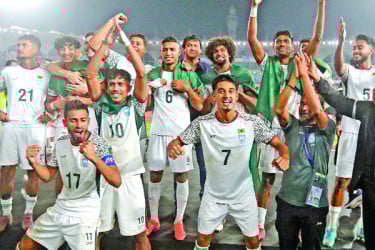 ভারতের বিপক্ষে ঐতিহাসিক জয়