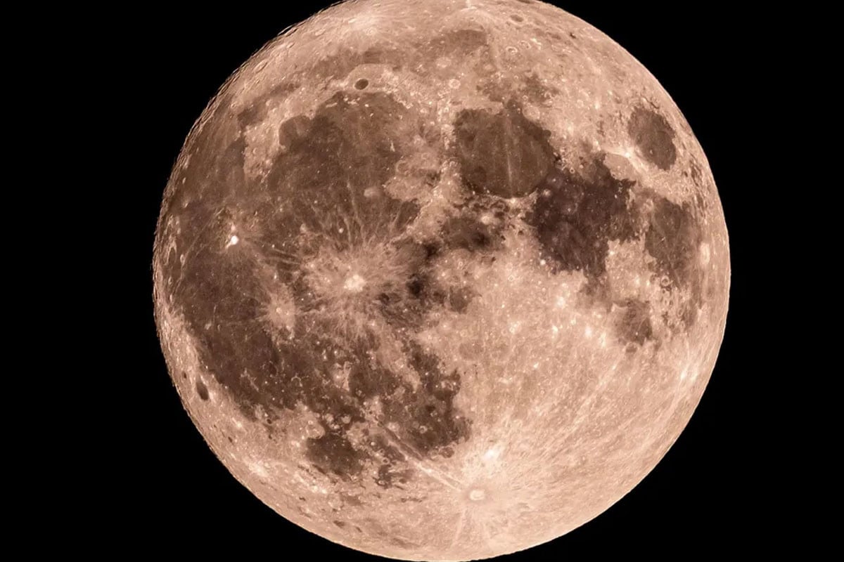 প্রাচীনকালে চাঁদে তুষারপাত হতো ধারণা বিজ্ঞানীদের