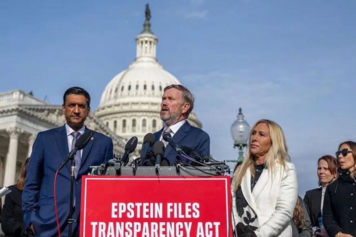 কুখ্যাত সেই এপস্টেইনের ফাইল প্রকাশে মার্কিন কংগ্রেসের অনুমোদন