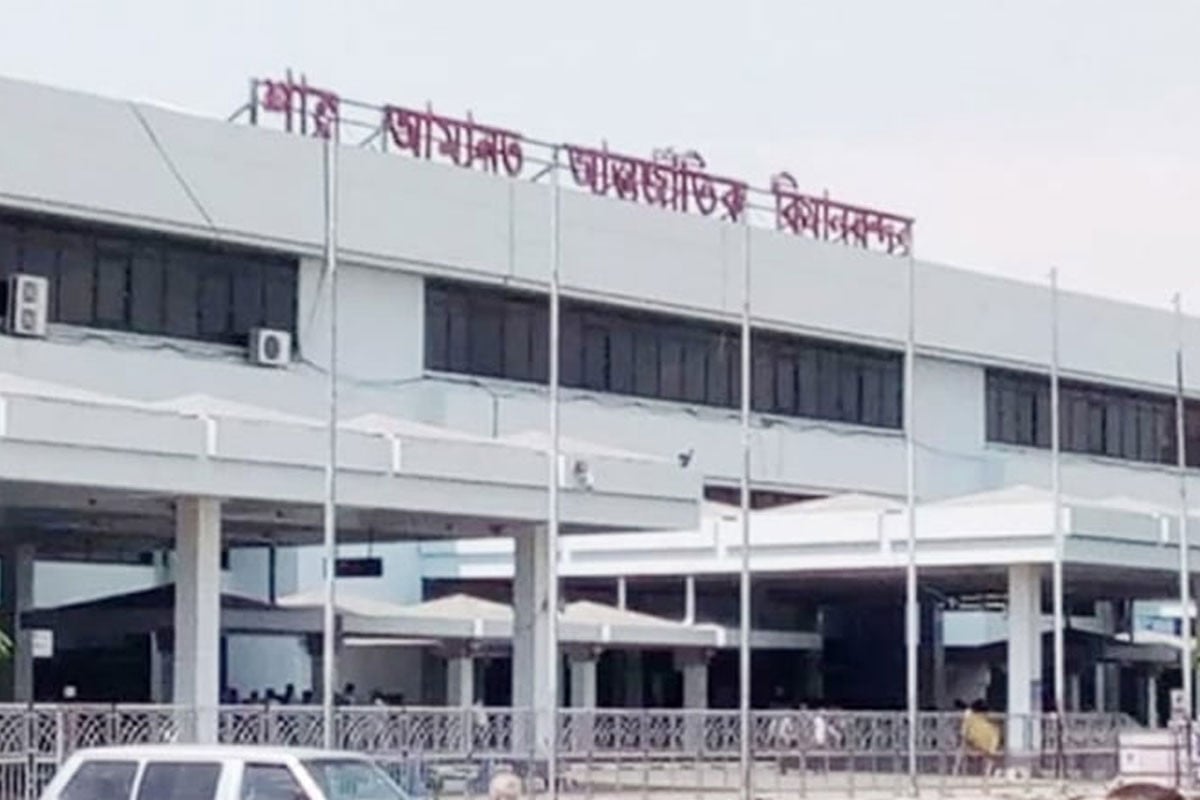 চট্টগ্রাম বিমানবন্দরের রানওয়েতে শিয়াল, ২৬ মিনিট বন্ধ ছিল ফ্লাইট