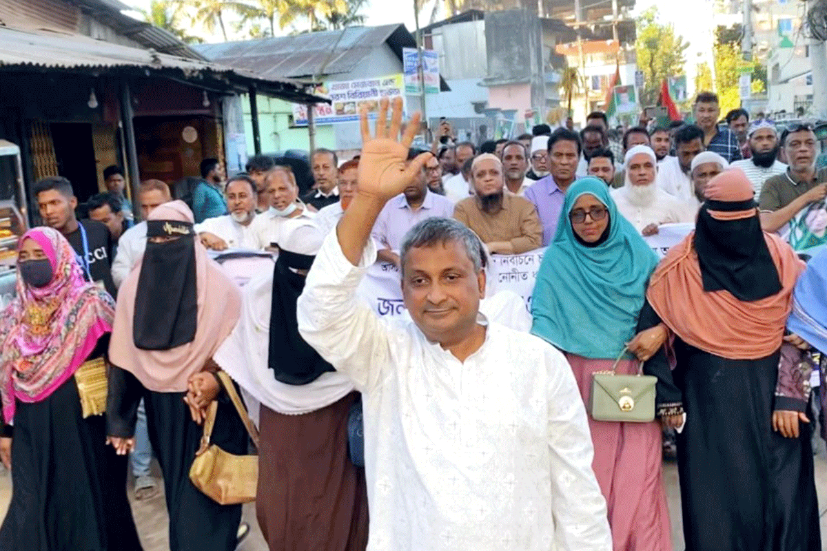 তারেক রহমান তৃণমূলকে ধানের শীষ উপহার দিয়েছেন: সরওয়ার আলমগীর