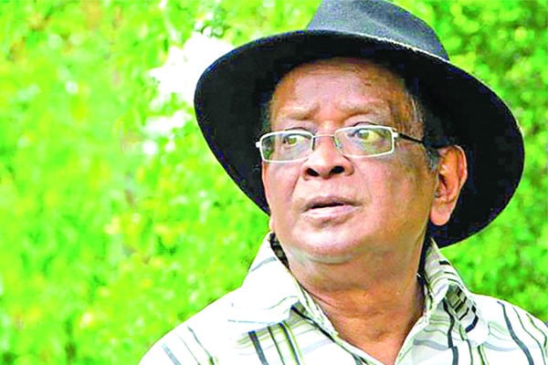 প্রকাশ্যে ‘হুমায়ূন সাগরে কিছুক্ষণ’