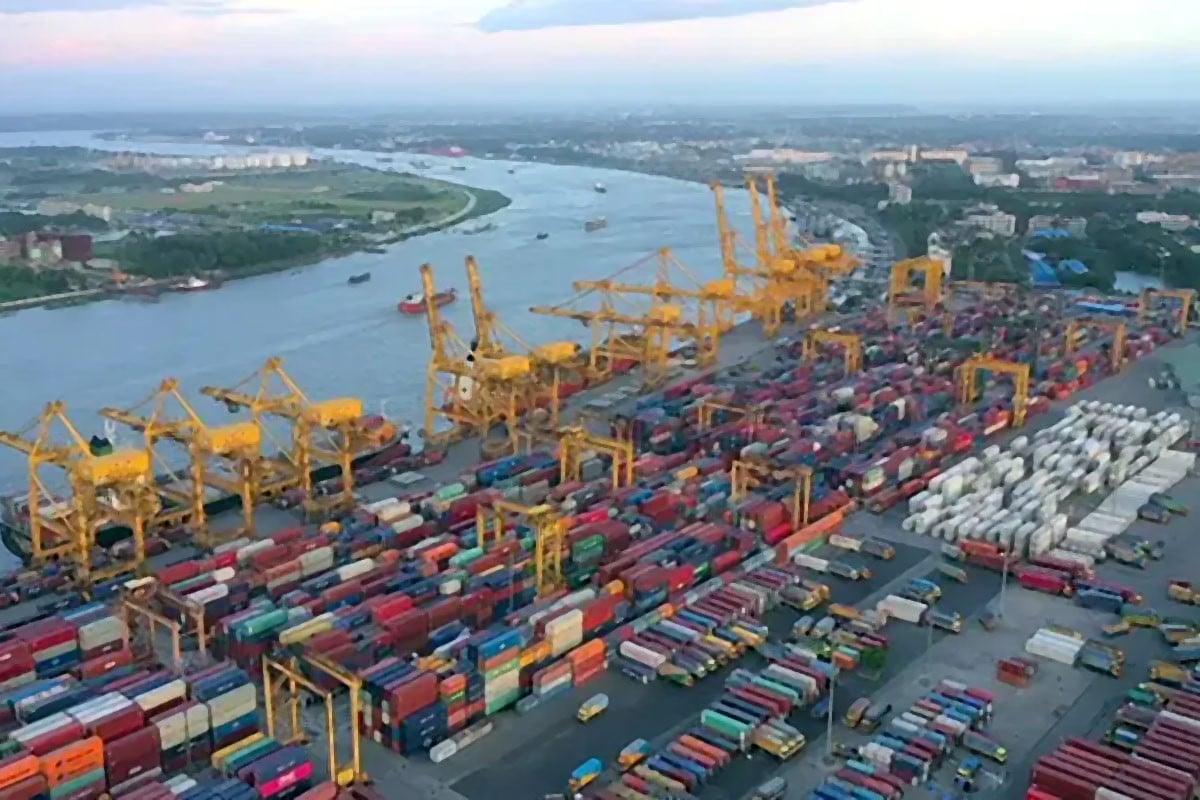 বন্দর বিদেশিদের হাতে দেওয়ার সিদ্ধান্ত গলার কাঁটা হয়ে দাঁড়াবে