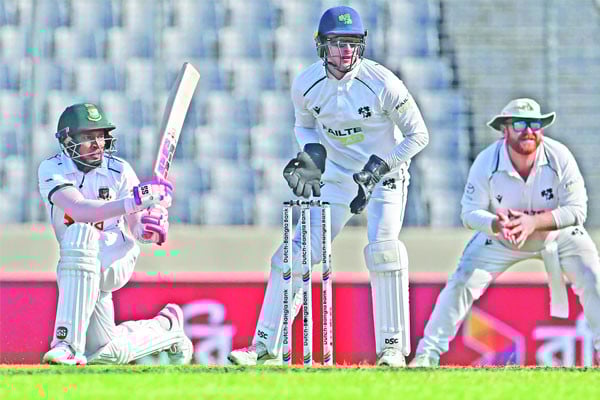 শততম টেস্টে মুশফিক নটআউট ৯৯