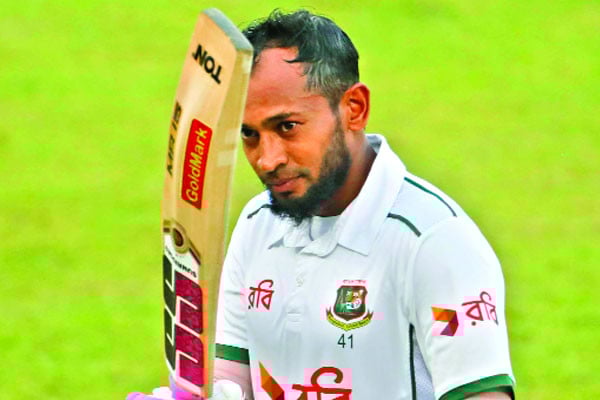 সেঞ্চুরিতে শততম টেস্ট রাঙানোর অপেক্ষা