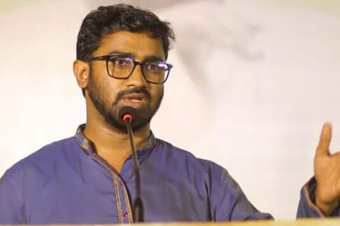 ঢাবি এখনো ফ্যাসিবাদের প্রভাব থেকে পুরোপুরি মুক্ত নয়: রাশেদ খান