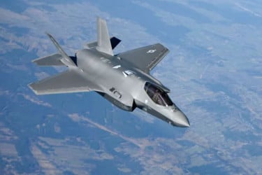 কেন এফ-৩৫ যুদ্ধবিমান কিনতে চায় সৌদি আরব?