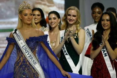 কারচুপির অভিযোগ এনে মিস ইউনিভার্স ছাড়লেন দুই বিচারক