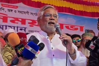 শেখ হাসিনার কতবার ফাঁসি হবে তা কেউ বলতে পারবে না : আমান