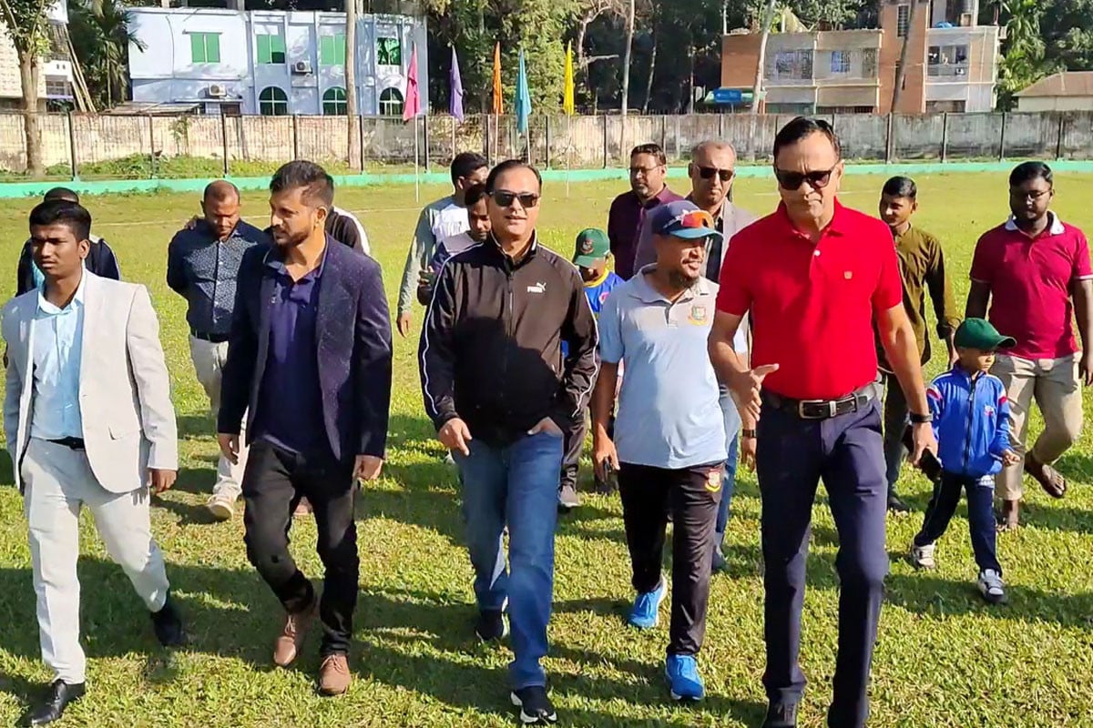 শুধু ঢাকা নয়, সারা দেশে ক্রিকেট ছড়িয়ে দিতে চাই : আসিফ