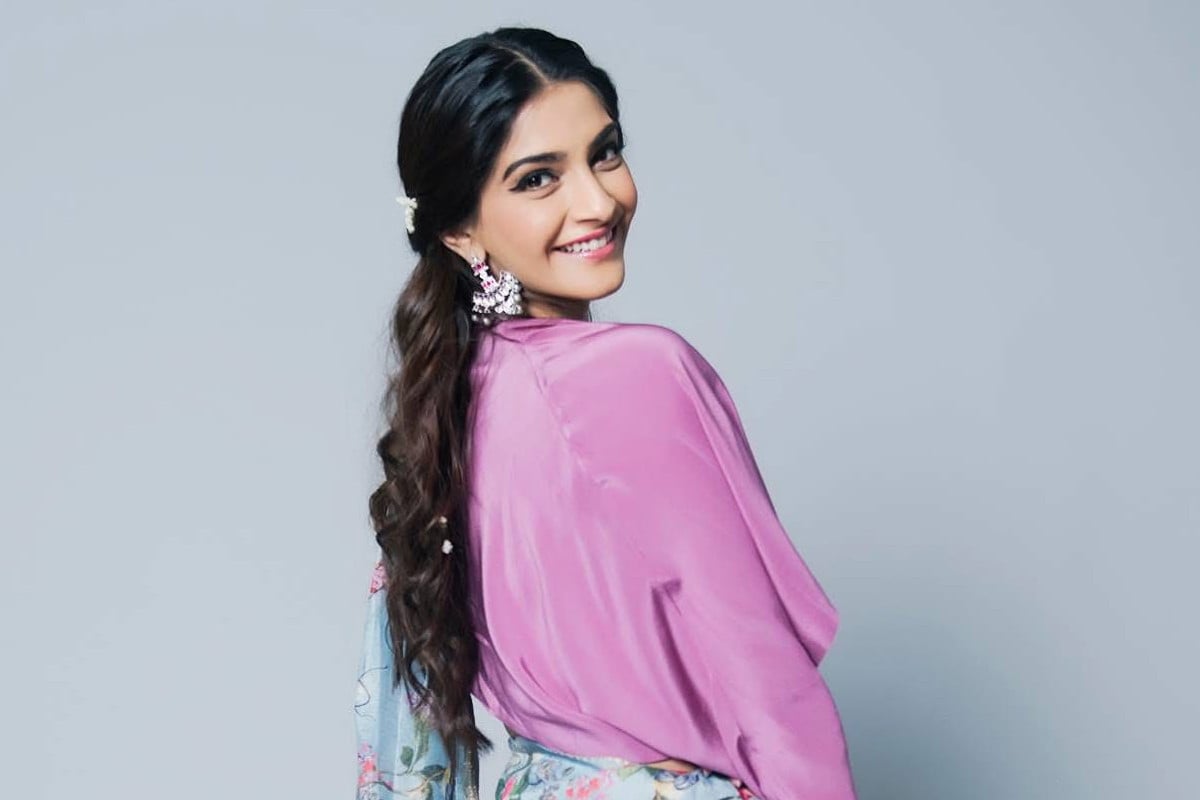 ফের মা হচ্ছেন অভিনেত্রী, ‘দ্বিগুণ ঝামেলা’ বলছেন স্বামী