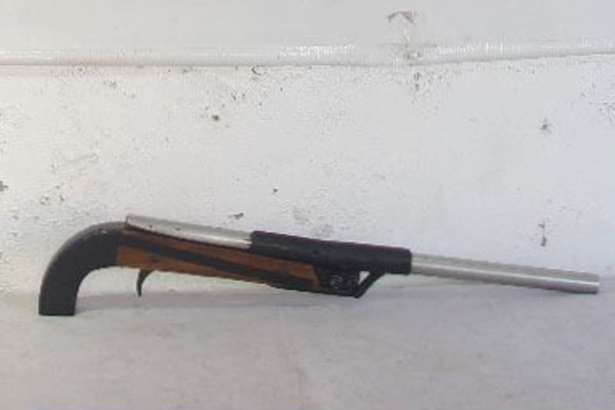 সিলেটে বাঁশঝাড় থেকে শটগান উদ্ধার