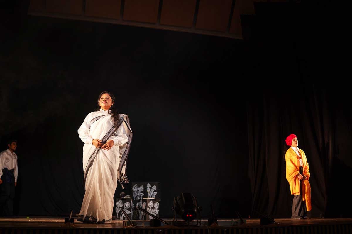 বেগম রোকেয়ার সুলতানা’স ড্রিমের বাংলা নাট্যরূপ মঞ্চস্থ করল আইইউবি থিয়েটার