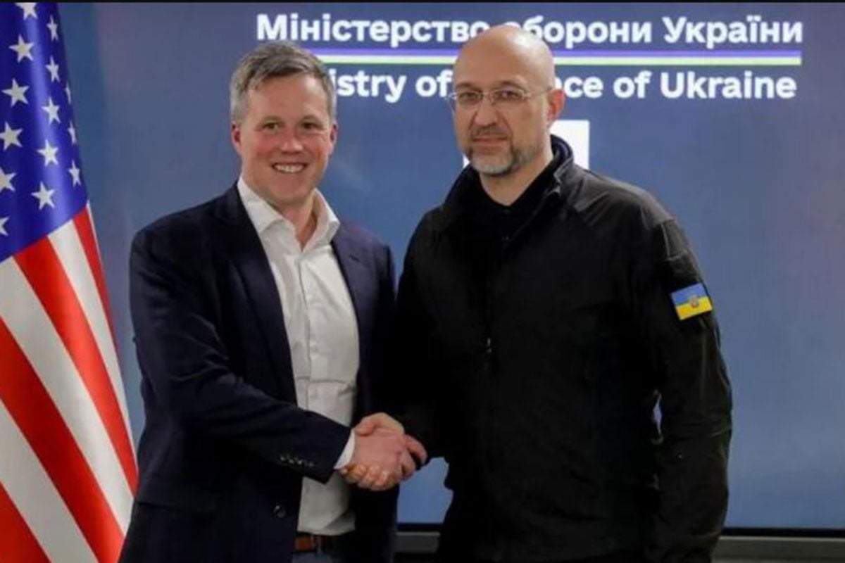 রাশিয়া-যুক্তরাষ্ট্র মিলে তৈরি করছে শান্তিচুক্তির খসড়া, বিপাকে ইউক্রেন