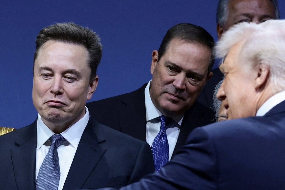 বরফ গলল তবে, ট্রাম্প-মাস্কের খুনসুটি