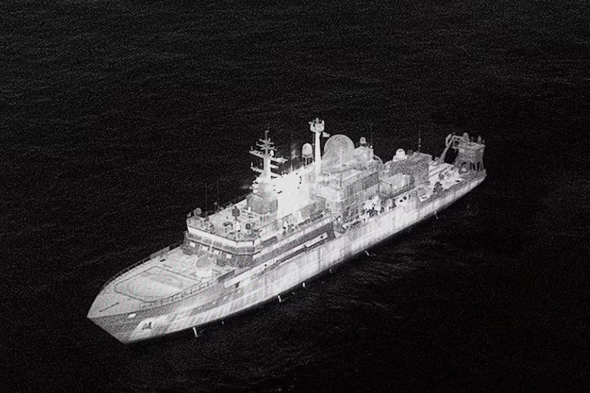 রুশ গোয়েন্দা জাহাজ থেকে লেজার নিক্ষেপ, যুক্তরাজ্যের কড়া হুঁশিয়ারি