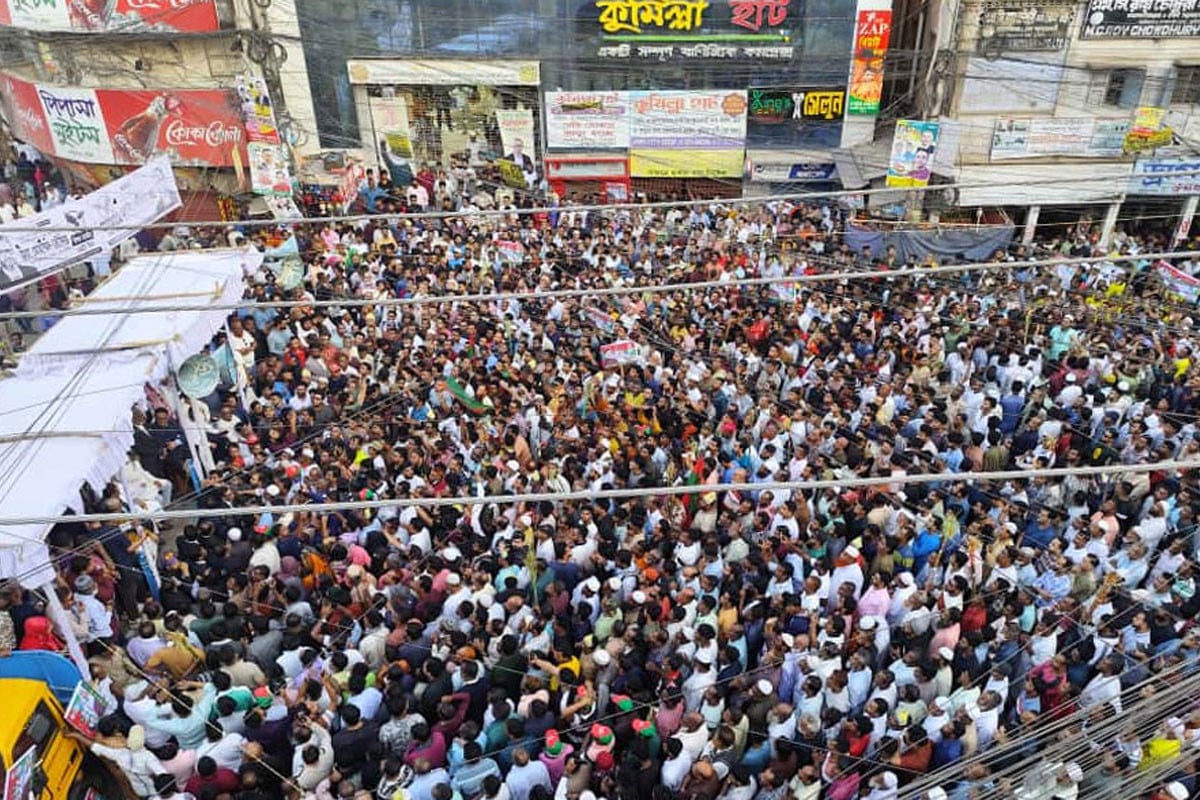 তারেক রহমানের হাতে দেশ কখনো পথ হারাবে না: মনিরুল হক