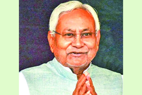 বিহারের মুখ্যমন্ত্রী হিসেবে নীতীশ কুমারের শপথ