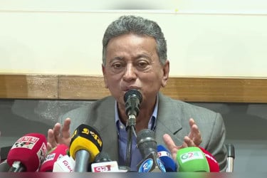 তত্ত্বাবধায়ক সরকার ব্যবস্থা পুনর্বহালের রায়ে যা বললেন আমীর খসরু