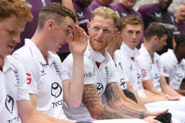 ইতিহাস গড়ে অস্ট্রেলিয়ায় অ্যাশেজ জিততে চান স্টোকস