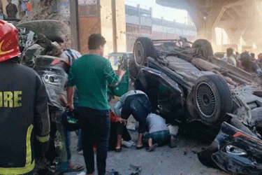 এক্সপ্রেসওয়ে থেকে প্রাইভেটকার ছিটকে পথচারীর মৃত্যু