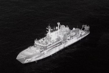 রুশ গোয়েন্দা জাহাজ থেকে লেজার নিক্ষেপ, যুক্তরাজ্যের কড়া হুঁশিয়ারি