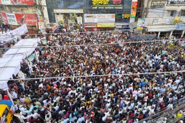 তারেক রহমানের হাতে দেশ কখনো পথ হারাবে না: মনিরুল হক