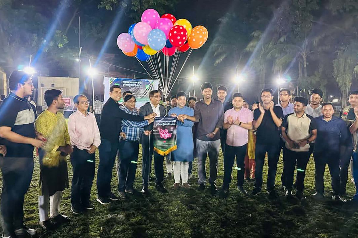 ঢাবির জগন্নাথ হলে ‘সংহতির বাংলাদেশ নাইট ফুটসাল’ টুর্নামেন্টের উদ্বোধন