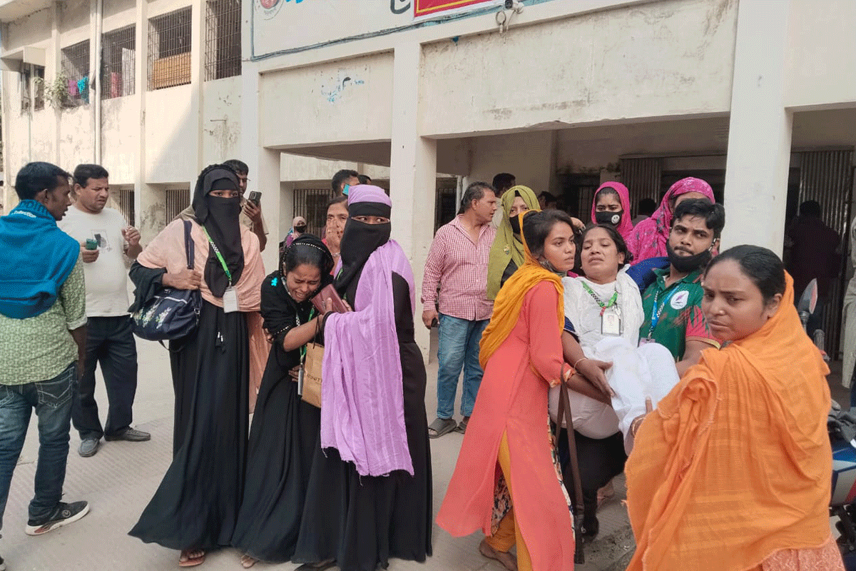 টঙ্গীতে ভূমিকম্প আতঙ্কে শতাধিক শ্রমিক আহত