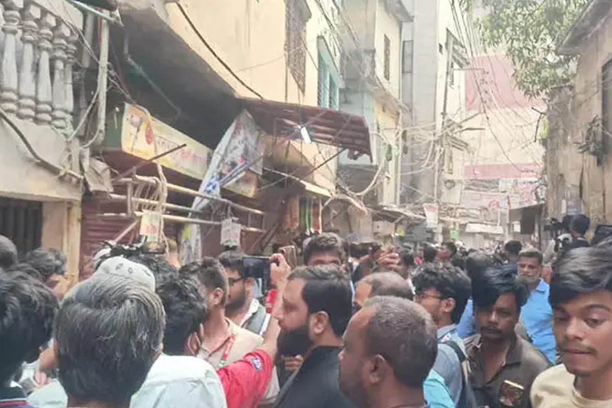 ভূমিকম্পে বংশালে নিহত তিনজনের পরিচয় মিলেছে