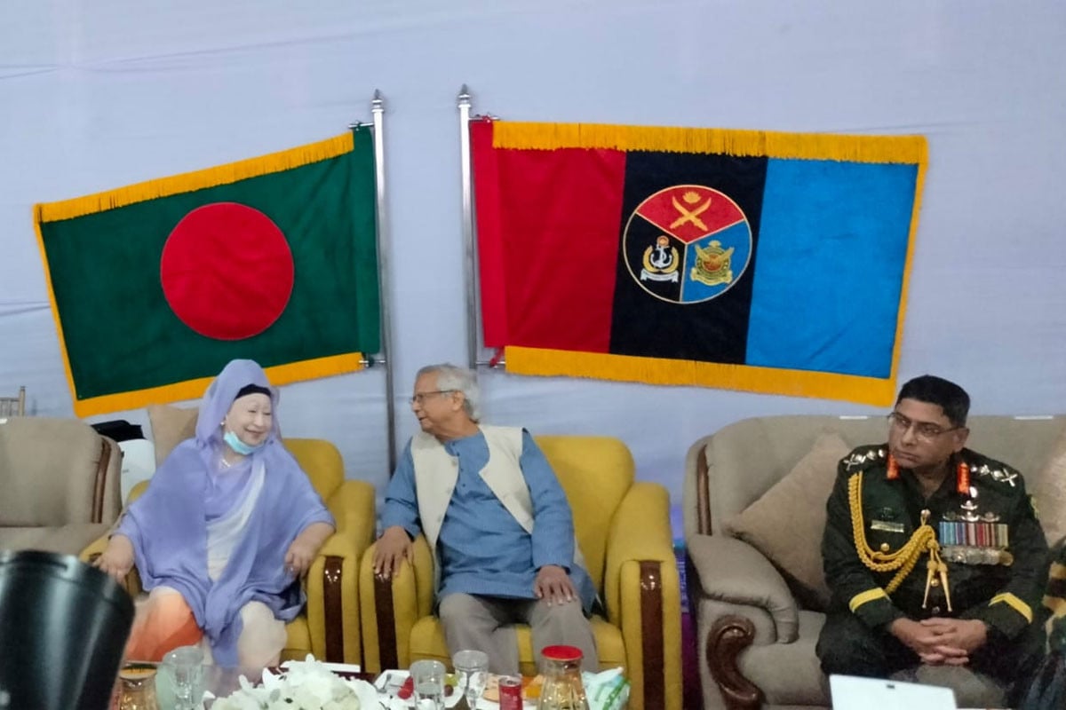 সেনাকুঞ্জে বেগম খালেদা জিয়া