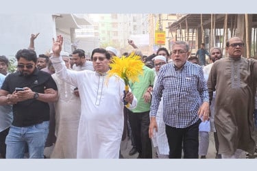 যাত্রাবাড়ীতে নবীউল্লাহ নবীর গণসংযোগ