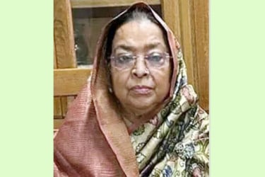 চিরনিদ্রায় শায়িত হলেন তোফায়েল আহমেদের স্ত্রী