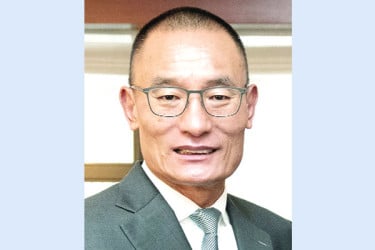 আজ ঢাকায় আসছেন ভুটানের প্রধানমন্ত্রী