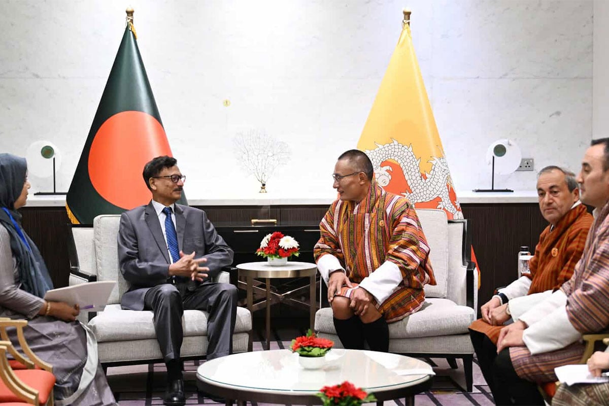 ভুটানের প্রধানমন্ত্রীর সঙ্গে পররাষ্ট্র উপদেষ্টার সাক্ষাৎ