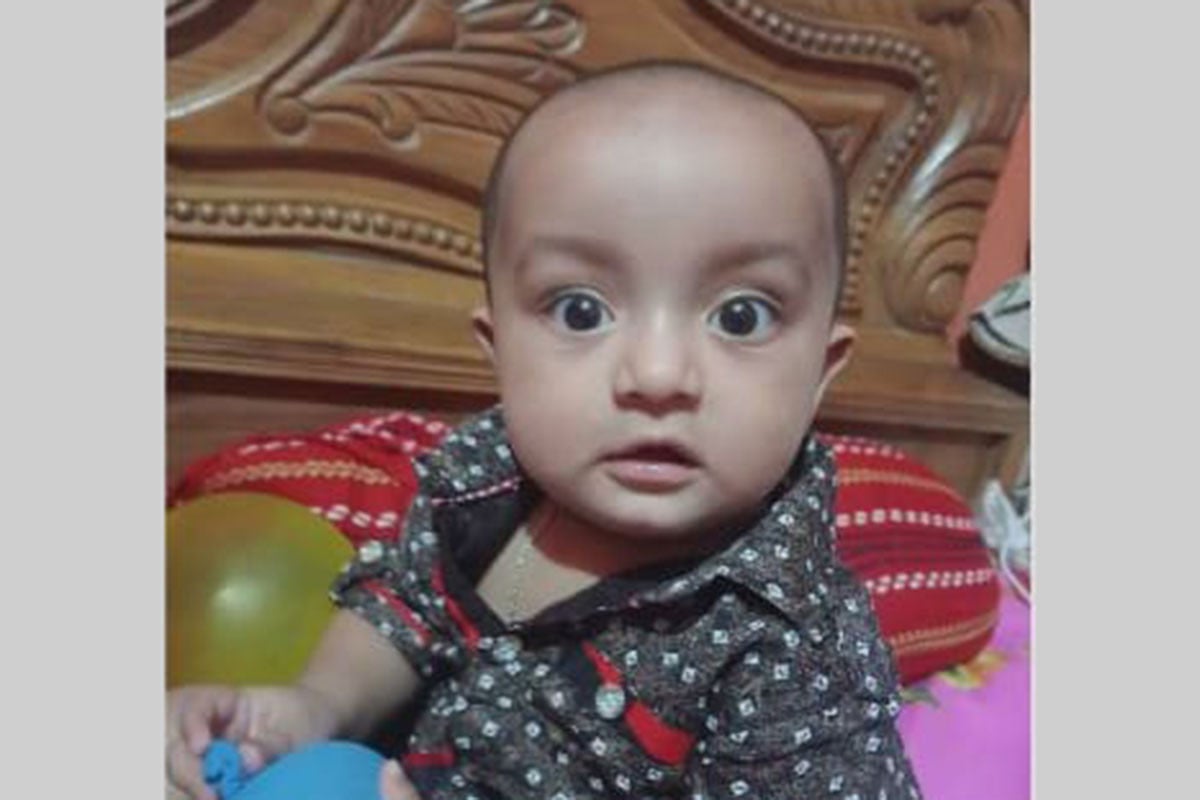 ভূমিকম্পে নিহত শিশুর শেষ বিদায়ে পাশে থাকতে পারেননি বাবা-মা