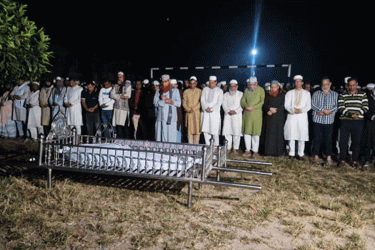 নরসিংদীতে ভূমিকম্পে নিহত বাবা-ছেলের জানাজা সম্পন্ন