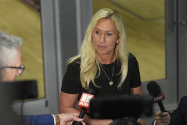 ট্রাম্পের সঙ্গে বিবাদ, কংগ্রেস ছাড়ছেন রিপাবলিকান টেলর গ্রিন