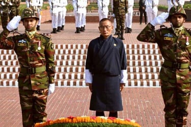 জাতীয় স্মৃতিসৌধে ভুটানের প্রধানমন্ত্রীর শ্রদ্ধা নিবেদন