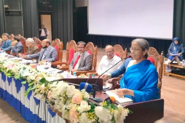 মৎস্য রপ্তানির নীতিমালা ও প্রস্তুতিতে সরকার কাজ করবে : মৎস্য উপদেষ্টা