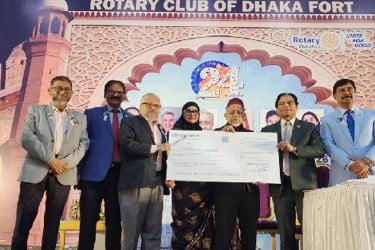 ক্যান্সার আক্রান্তদের পাশে রোটারী