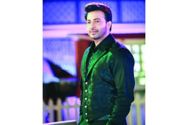 আন্দোলন-ভূমিকম্পেও স্থির শাকিব খান