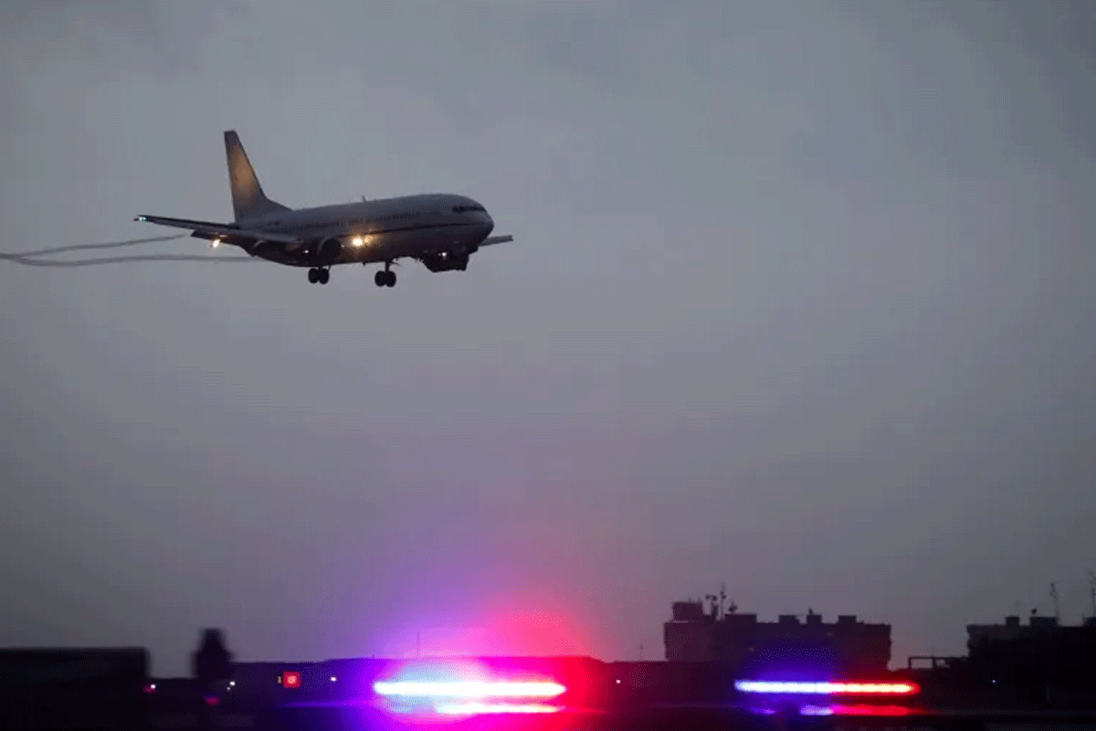 ভেনেজুয়েলার আকাশসীমা ঝুঁকি ঘোষণা করলো যুক্তরাষ্ট্র