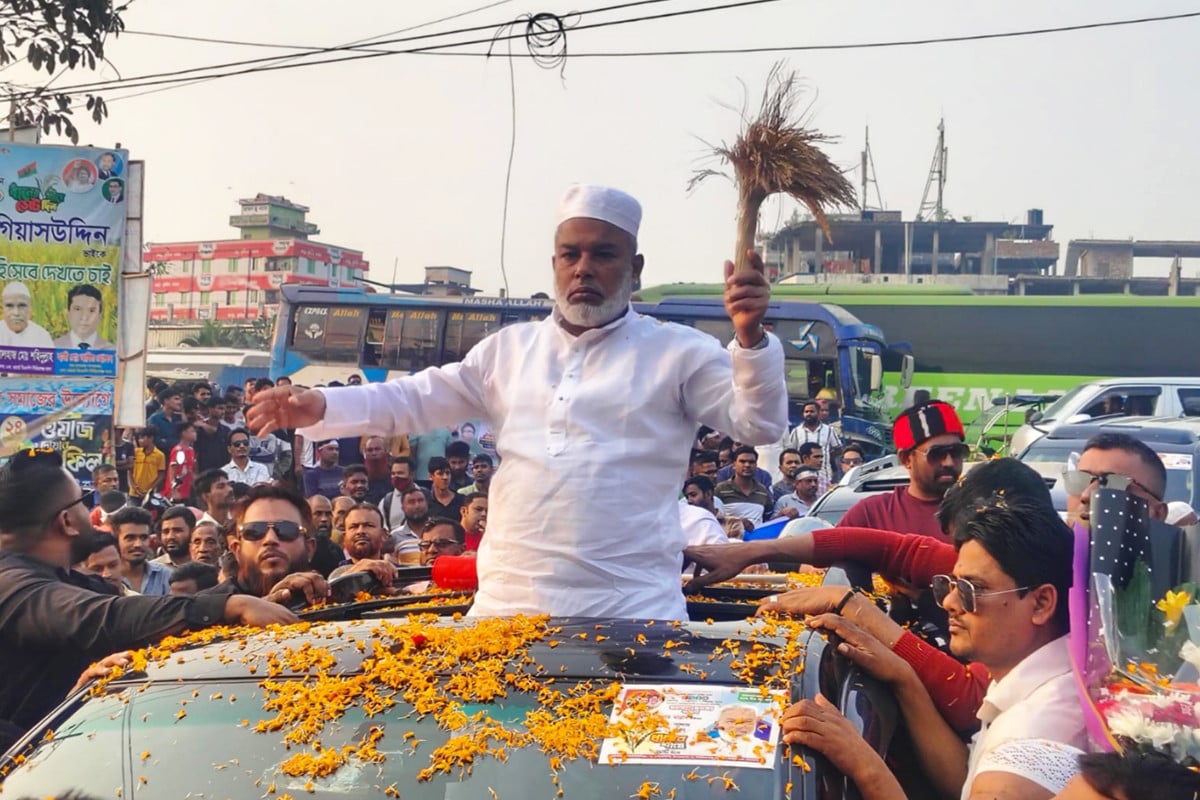 সিদ্ধিরগঞ্জে বিএনপির ৩১ দফা বাস্তবায়নে মান্নানের গণসংযোগ