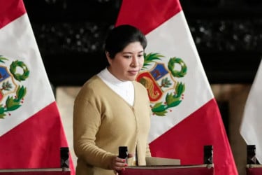 পেরুর সাবেক প্রধানমন্ত্রীর বিরুদ্ধে গ্রেফতারি পরোয়ানা