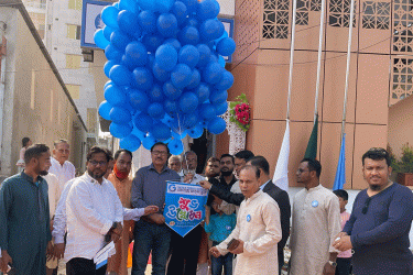 ‘আলোকিত মানুষ একটি সমাজকে এগিয়ে নিতে পারেন’