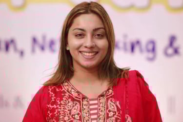 ফের আলোচনায় বিতর্কিত মডেল মেঘনা আলম